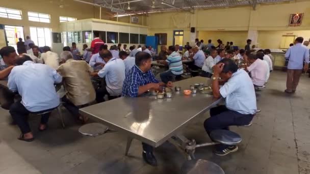 2016 Bangalore India May 2016 Happy Workers Eating Food Work — 비디오