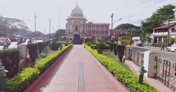 Mysore India June 2016 View Philosopher Basavanna Sculpture Memorial Circle — Stockvideo