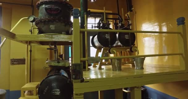 Closeup Oil Extraction Distillation Machines Tanks Factory — Stockvideo