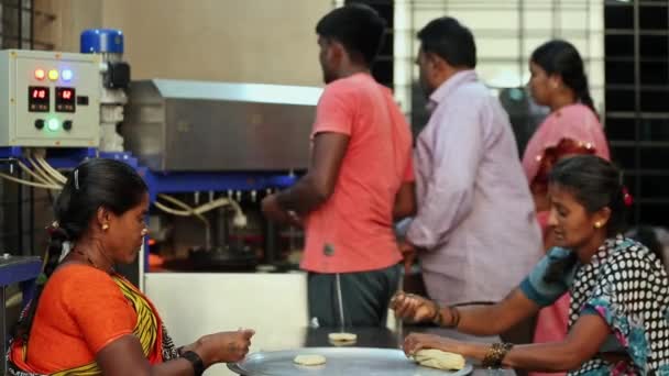 Kaiwara Chikkaballapura India January 2017 Process Preparation Indian Bread Chapati — Video
