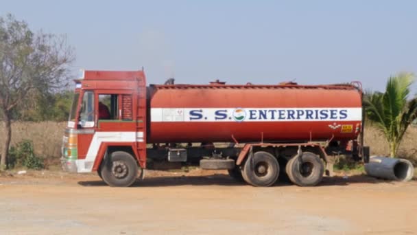 Vijayanagara India January 2023 View Bitumen Container Lorry Parked Asphalt — 图库视频影像