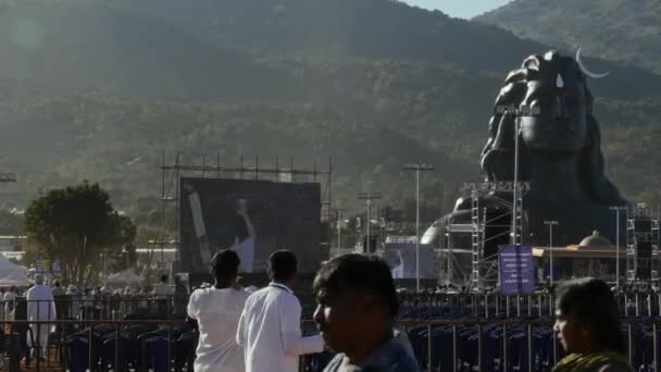 Chikkaballapur India January 2023 Wide View Adiyogi Shiva Statue Amidst — Vídeo de Stock