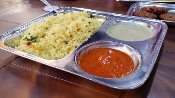 Close Hot Figure Rice Lemon Rice Served Plate South Indian — Vídeos de Stock