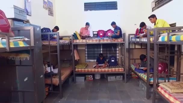 Kaiwara Chikkaballapura India January 2017 Male Students Can Seen Studying — Video