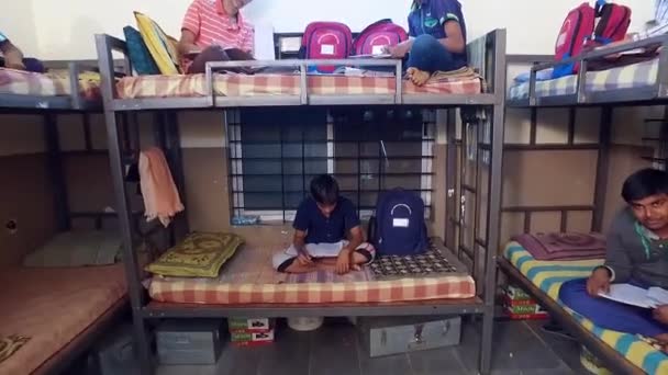 Kaiwara Chikkaballapura Indien Januari 2017 Manliga Studenter Kan Ses Studera — Stockvideo