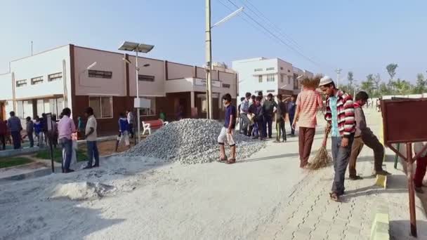 Kaiwara Chikkaballapura Indien Januari 2017 Grupp Manliga Studenter Som Arbetar — Stockvideo
