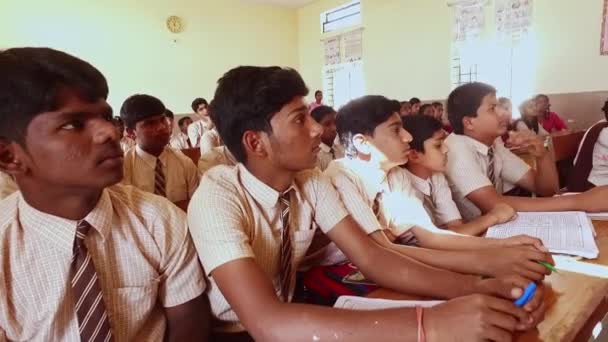 Kaiwara Chikkaballapura Índia Janeiro 2017 Encerramento Estudantes Indianos Sexo Masculino — Vídeo de Stock