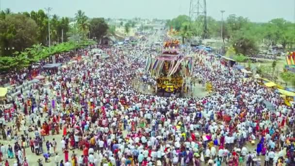 Вид Воздуха Шествие Колеснице Празднование Индуистского Религиозного Праздника Едиюре Карнатака — стоковое видео