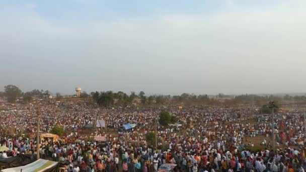 Vijayanagara India February 2023 Široký Pohled Obrovské Shromáždění Davu Během — Stock video