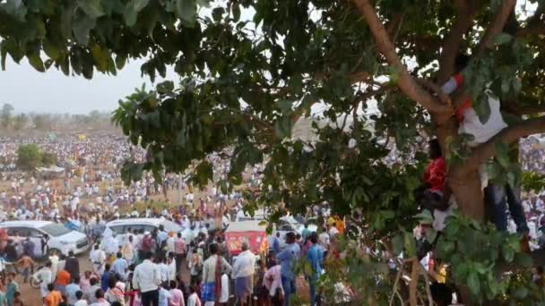 Vijayanagara India February 2023 People Watch Hindu Religious Rituals While — Stock video