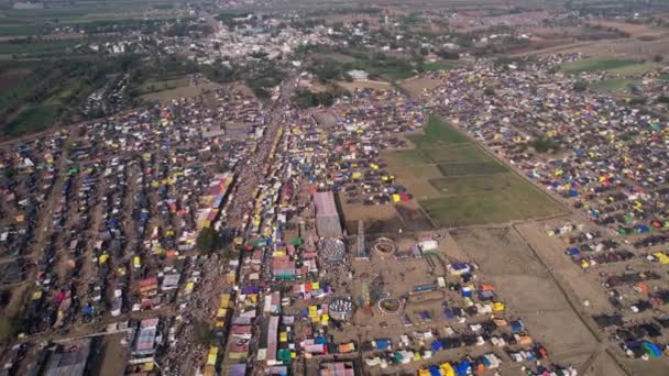 Aerial Shot Crowded County Fair Colourful Tents Shops Devotees Sheltered — Stockvideo