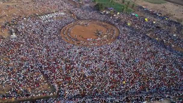 Aerial Top View Huge Crowd People Gathered Annual Hindu Religious — Stockvideo