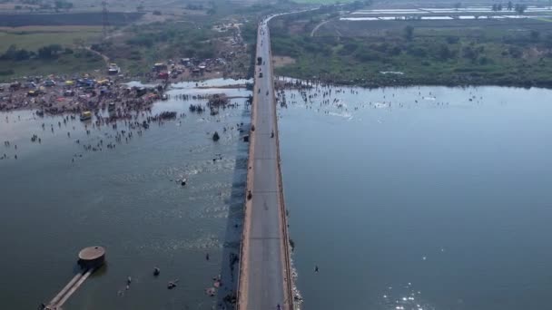 Aerial View Vehicles Crossing River Bridge People Bathing Large River — Stok video