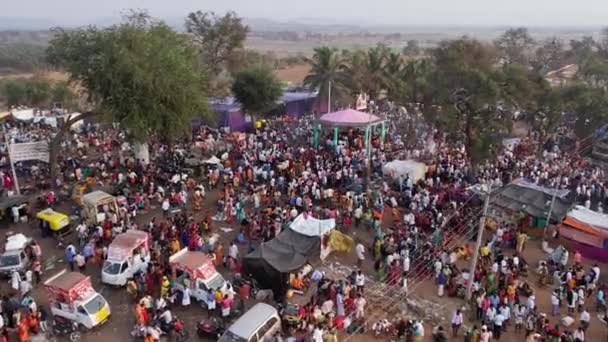 Виджаянагара Индия Февраля 2023 Воздушный Обзор Толпы Преданных Собравшихся Вокруг — стоковое видео