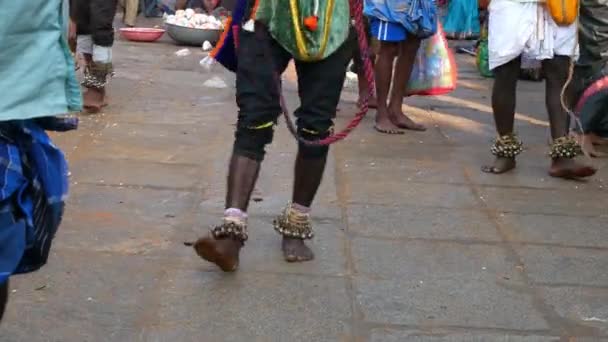 Closeup Man Legs Wearing Anklets Jingles Dancing Temple Hindu Religious — стоковое видео