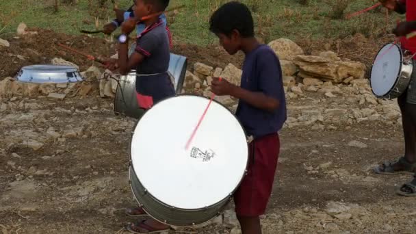 Vijayanagara India February 2023 Team Young Kids Playing Drums Percussion — Stock Video