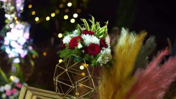 Uma Bela Decoração Floral Para Evento Casamento Durante Conceito Decoração — Vídeo de Stock