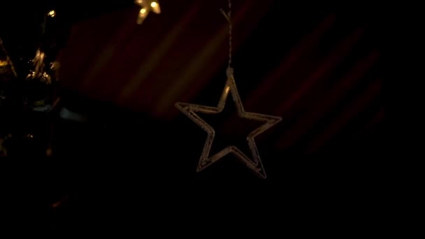 Närbild Blinkande Elektrisk Stjärna Som Används Bröllopsdekorationer Natten — Stockvideo