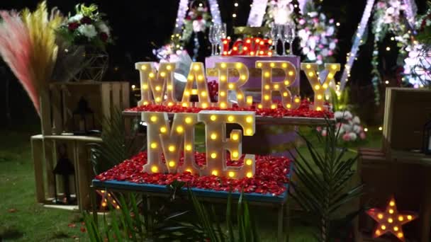 Krásný Výhled Svatební Noc Dekorace Světel Nápisem Vzít Manželství Dekorace — Stock video