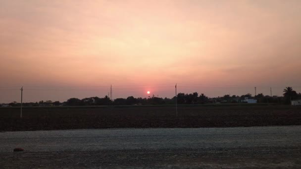 Krásný Západ Slunce Nebo Východ Slunce Oranžovou Oblohou Nad Velkými — Stock video