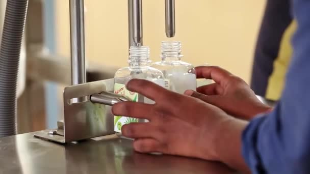 Bangalore India Mei 2016 Een Close View Van Kruiden Handwas — Stockvideo