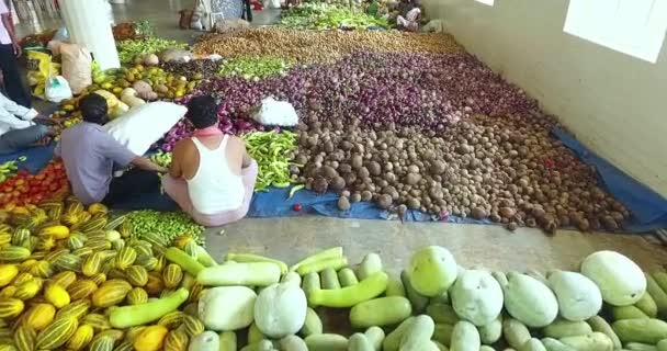 Chamarajanagara India Erial View Piles Different Vegetables Large Hall — 비디오