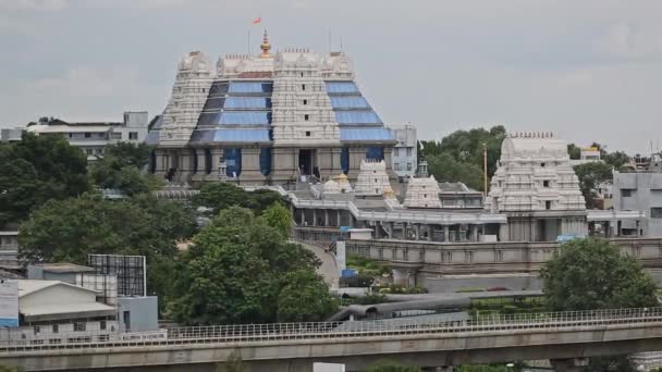 Una Amplia Vista Del Templo Iskcon Templo Radha Krishna Más — Vídeo de stock