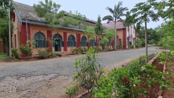 Yaz Boyunca Mysore Daki Yüzyıllık Sandalet Yağı Fabrikasının Geniş Bir — Stok video