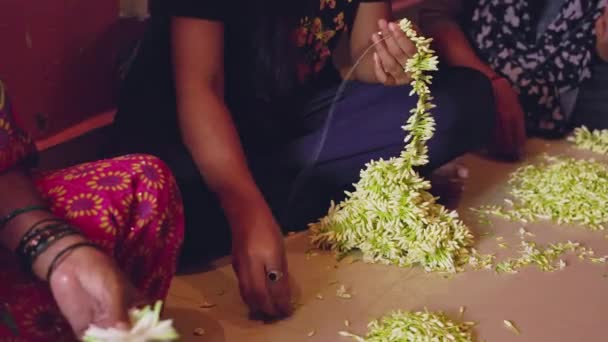 Closeup Hands Indian Women Making Flower Garlands Hands House Indian — Stock Video