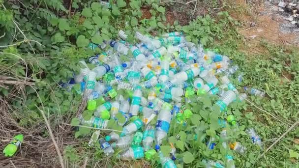 Bangalore India Mei 2023 Panoramisch Uitzicht Geaccumuleerde Plastic Flessen Een — Stockvideo
