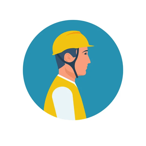戴头盔的工人穿着制服和塑料安全帽的建筑工人 劳工保护 矢量插画平面设计 因白人背景而被隔离 — 图库矢量图片