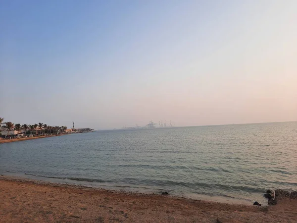 제다의 아름다운 Jeddah Corniche 또는제 프론트 Jeddah Waterfront 사우디아라비아 지역이다 — 스톡 사진
