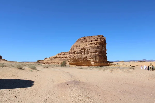 El-Ula, Suudi Arabistan 'daki Madain Saleh arkeolojik sahasının güzel gündüz manzarası.