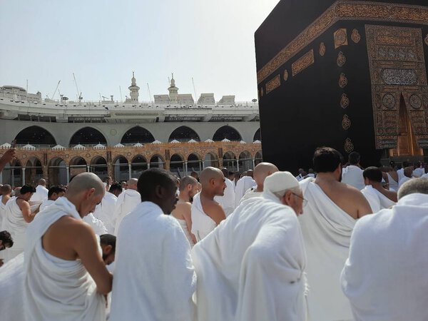 Pilgrims from all over the world are present in the courtyard of Masjid al-Haram for Tawaf.
