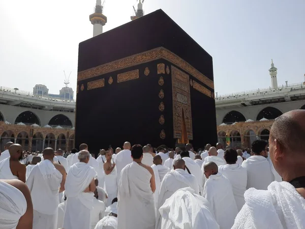 Peregrinos Todo Mundo Estão Presentes Pátio Masjid Haram Para Tawaf Imagem De Stock