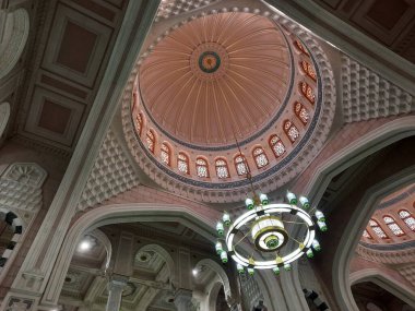 Mekke 'deki Mescidi Haram' ın güzel bir gündüz manzarası..