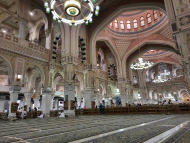 Mekke 'deki Mescidi Haram' ın güzel bir gündüz manzarası..