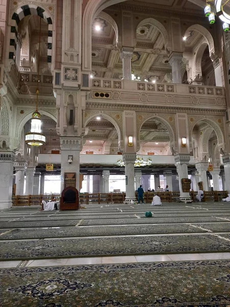 Una Splendida Vista Diurna Dell Interno Masjid Haram Mecca — Foto Stock