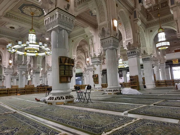 Μια Όμορφη Θέα Την Ημέρα Του Εσωτερικού Του Masjid Haram — Φωτογραφία Αρχείου