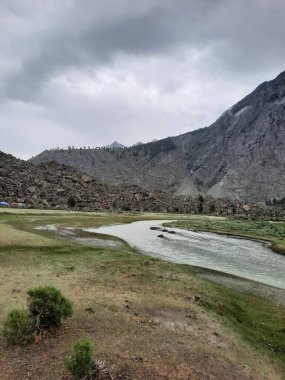  Pakistan, Skardu 'daki Basho Vadisi' nin güzel, görkemli manzarası. Basho Vadisi dağların zirvesinde yer almaktadır. Basho Vadisi doğal güzelliği ve manzarası ile ünlüdür..