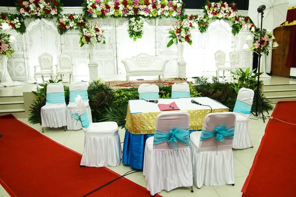 wedding stage decoration and table layout for the \
