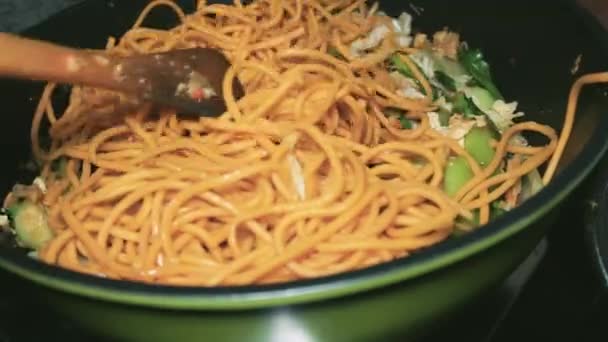 Διαδικασία Του Μαγειρέματος Mie Goreng Gomak Gomak Τηγανητά Noodles Mie — Αρχείο Βίντεο