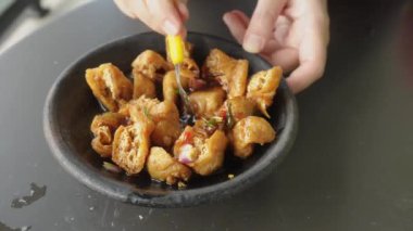 Cirebon, Endonezya 'dan bir parça yiyecek 