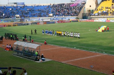Bandung, Endonezya - 20 Ağustos 2013; Persib Bandung kulübünün maç günü Si Jalak Harupat stadyumunu dolduran taraftarlar tarafından izlendi.