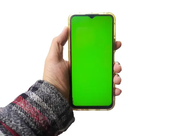 Beyaz arkaplanda izole edilmiş dikey yeşil ekranlı akıllı telefon.