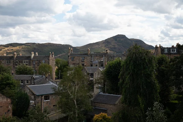 New Town Edinburgh City View Houses Hills Trees Old Part — Stockfoto