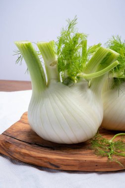 Sağlıklı sebze diyeti, çiğ beyaz floran rezene ampulleri...