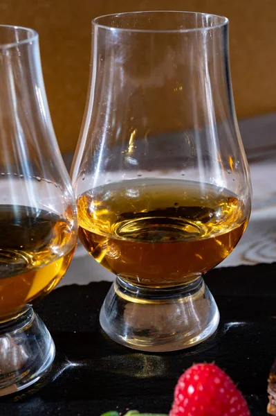 Scotch Single Malt Und Blended Whisky Verkostung Einer Destillerie Schottland — Stockfoto