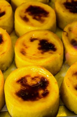 Lizbon, Portekiz 'deki fırında sergilenen tatlı pastalar.