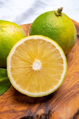 Taze olgun bergamot portakal meyveleri, Earl Grey çayı, ilaç ve kaplıca tedavilerinde kullanılan mis kokulu narenciye.